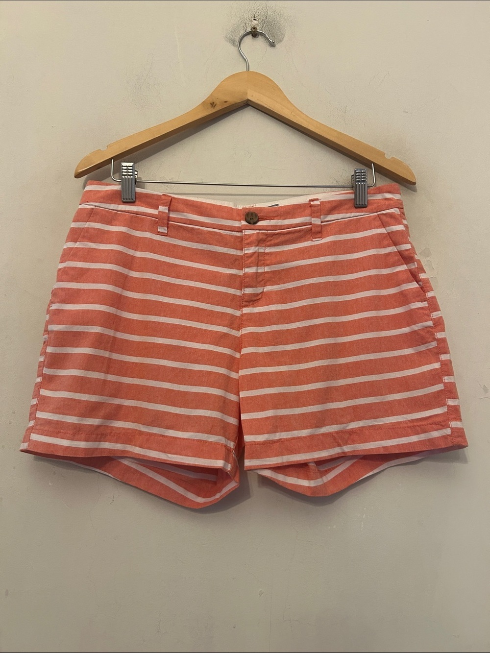 Old Navy Coral and White Striped Casual Shorts Size 4 EUC